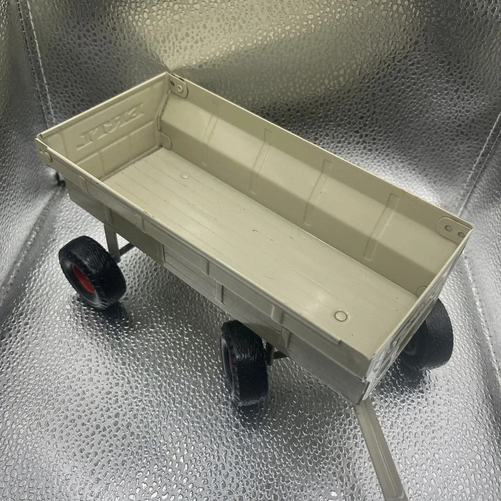 Vintage Ertl Grain Feed Wagon Trailer Farming Toy's Pressed Steel (1054) - Picture 3 of 16